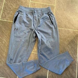 Men’s Under Armour jogger sweatpants